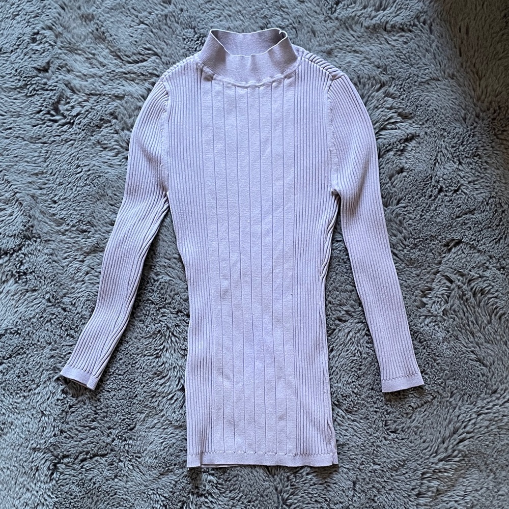 WHBM Lavender Ribbed 3/4 Sleeve Sweater Shirt
